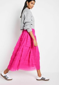 Next Pliceret nederdel /Nederdele med folder - bright pink