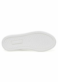 Semelle de sneaker en caoutchouc blanc avec un motif de bande de roulement en zigzag. Présente un marquage en relief "NINE WEST" près du centre et des bords arrondis.