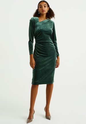 Rochie tip creion - green