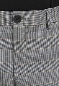 Jack & Jones JJIMARCO JJPHIL NOR BLUE/CHIP CHECK NOOS - Tygbyxor - chipmunk