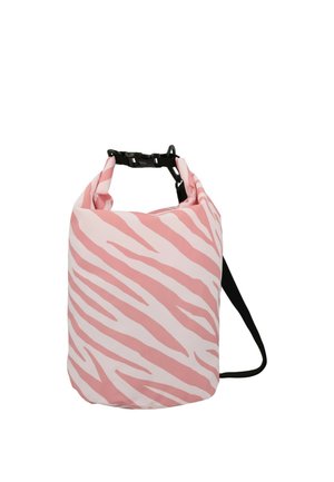 Trockenbeutel mit pink-weißen Streifen, schwarzem Rollverschluss und verstellbarem Schultergurt.