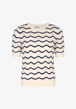 Crèmekleurige kortärmelig gebreide top met marineblauwe golvende strepen en ajourpatroon, voorzien van een ronde halslijn en geribde zoom en manchetten.