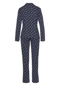 Set di pigiama navy con maniche lunghe e pantaloni. Presenta un motivo geometrico ripetuto in azzurro chiaro e rosa. Realizzato in tessuto morbido.
