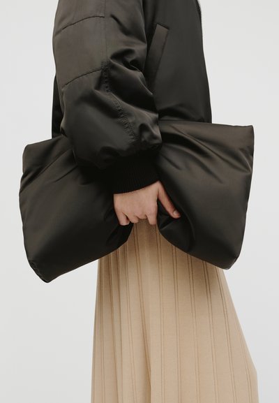 IVY OAK AMINA ROSE - Rokassoma - dark brown