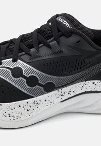 Saucony ENDORPHIN SPEED 4 - Silniční běžecké boty - black