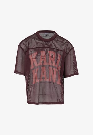 Vīnogu krāsas īsroku tīkliņa topiņš ar apaļu izgriezumu un kontrastējošu rozā tekstu "KARL KANI" priekšpusē. Viegls un elpojošs dizains.