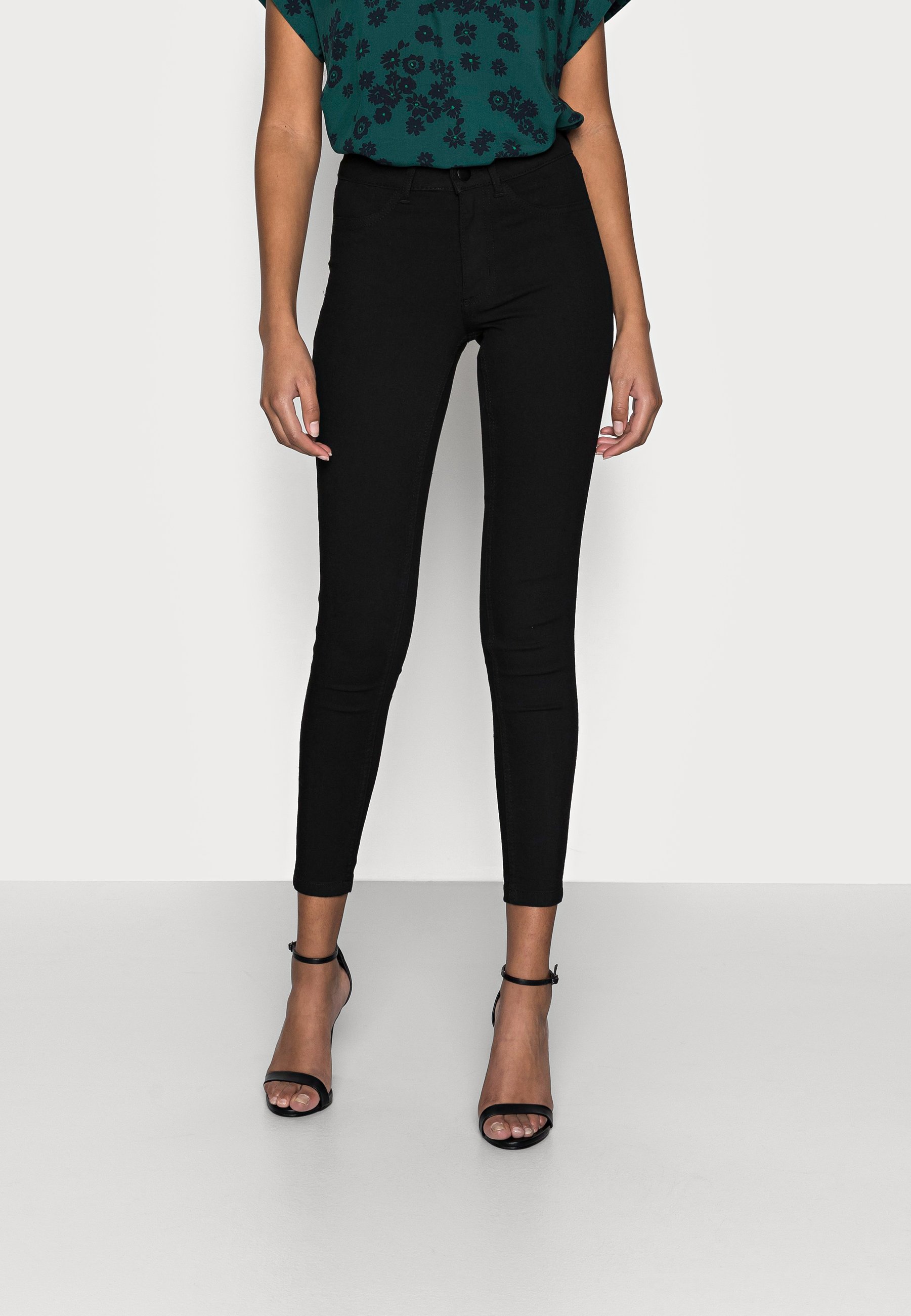 VILA PETITE VIJEGGY ANA JEGGING - Jeans 