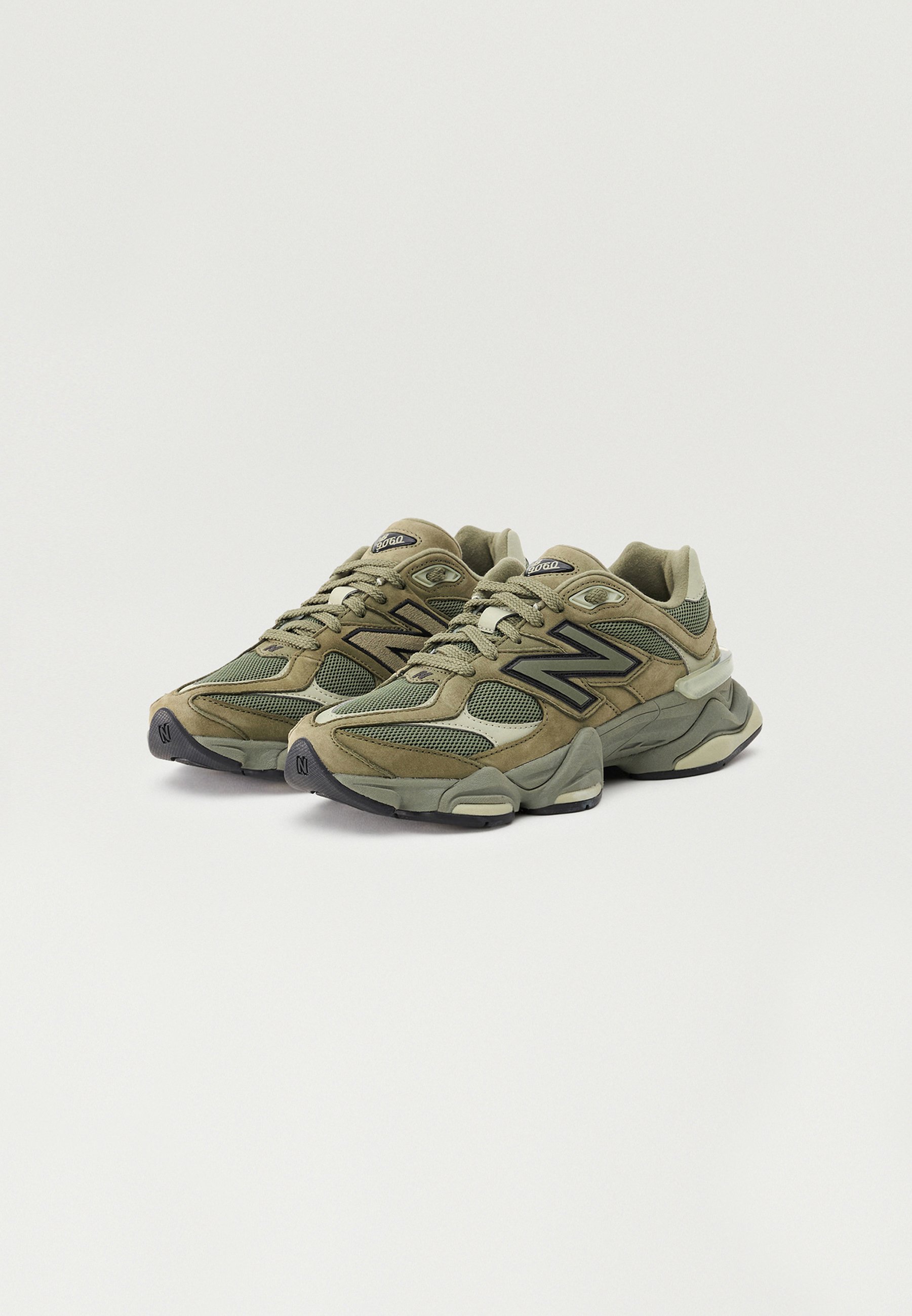 New Balance 9060 UNISEX - Sneakers low - dark olivine/oliv