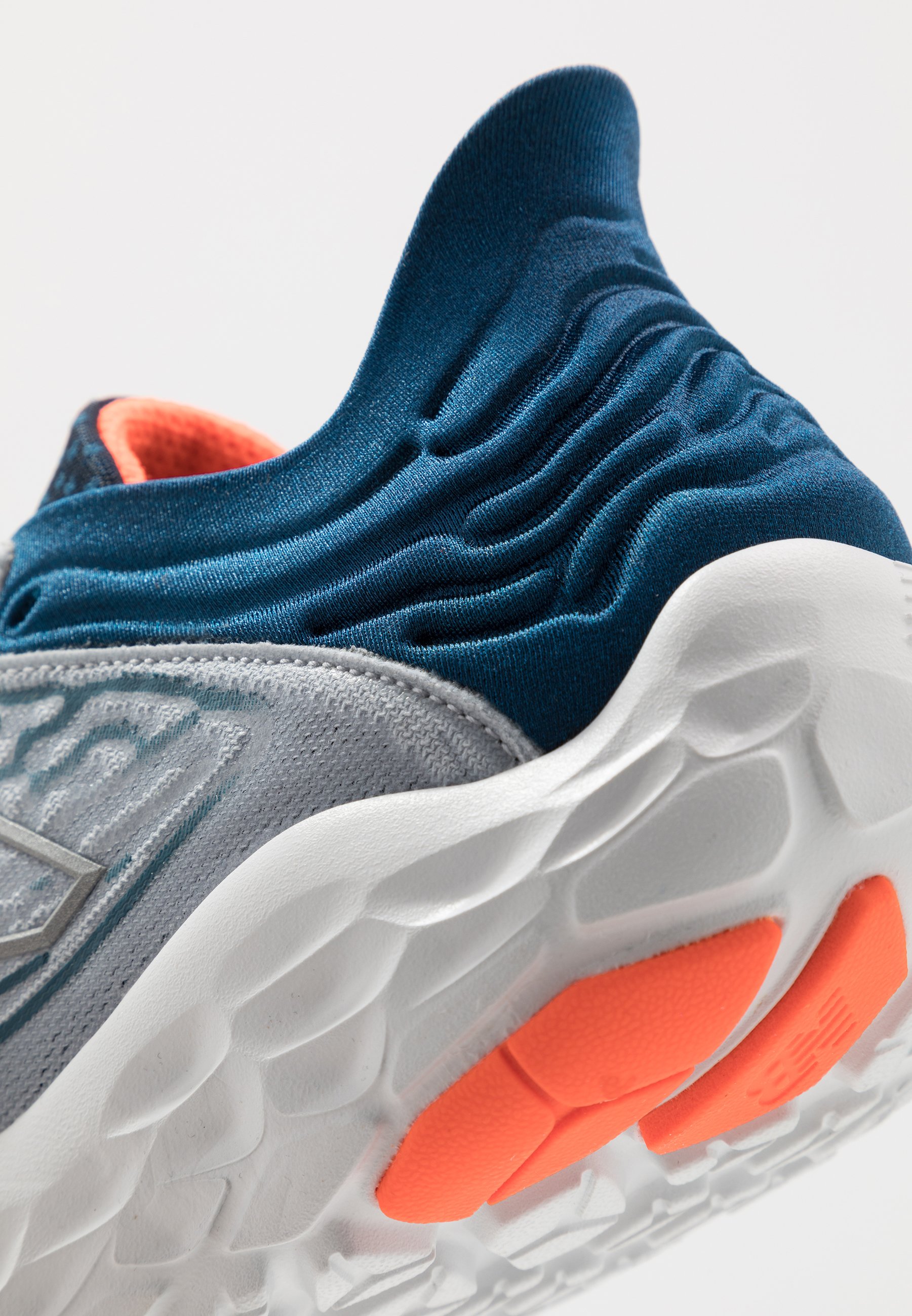 new balance fresh foam x beacon