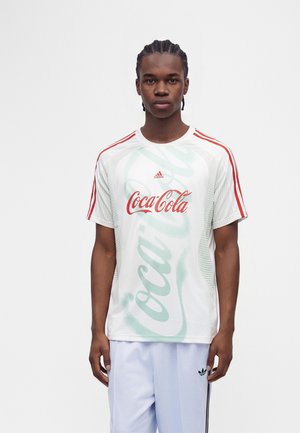 adidas Originals, COCA COLA TEAMGEIST UNISEX - Μπλουζάκι με στάμπα - white
