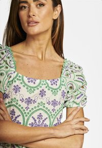 Alma en Pena Freizeitkleid - morado