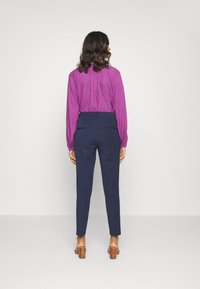 Esprit Kalhoty - dark blue
