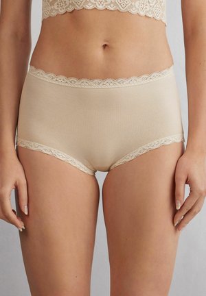 Briefs - natural