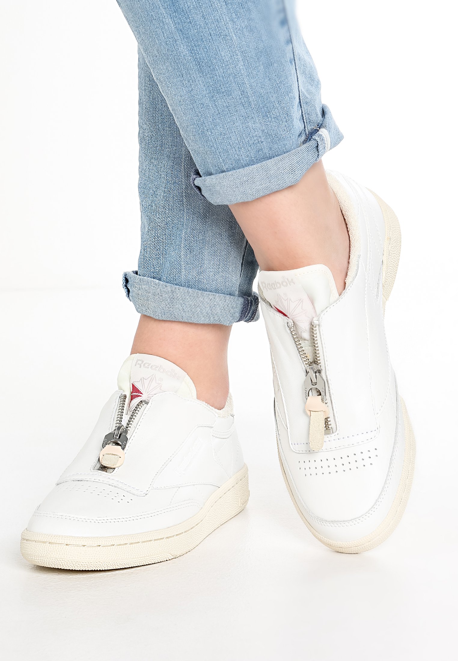 Reebok Classic CLUB C 85 ZIP - Trainers - chalk/sandstone/white/off-white -  Zalando.de