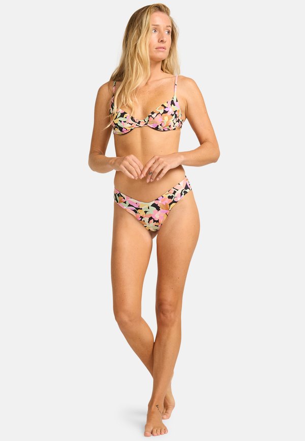 FAITH IN FLOWER - MIT MITTLERER BEDECKUNG - Bikini top4