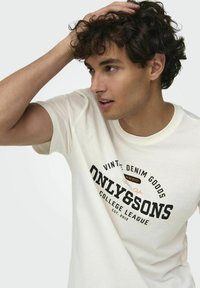 Only & Sons Camiseta estampada - cloud dancer