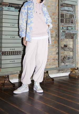Puma Vysoké tenisky - off-white