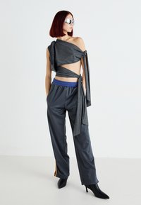 Jaded London DOUBLE KNOTTED - Triko s potiskem - grey