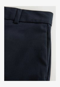 Non sélectionné, navy