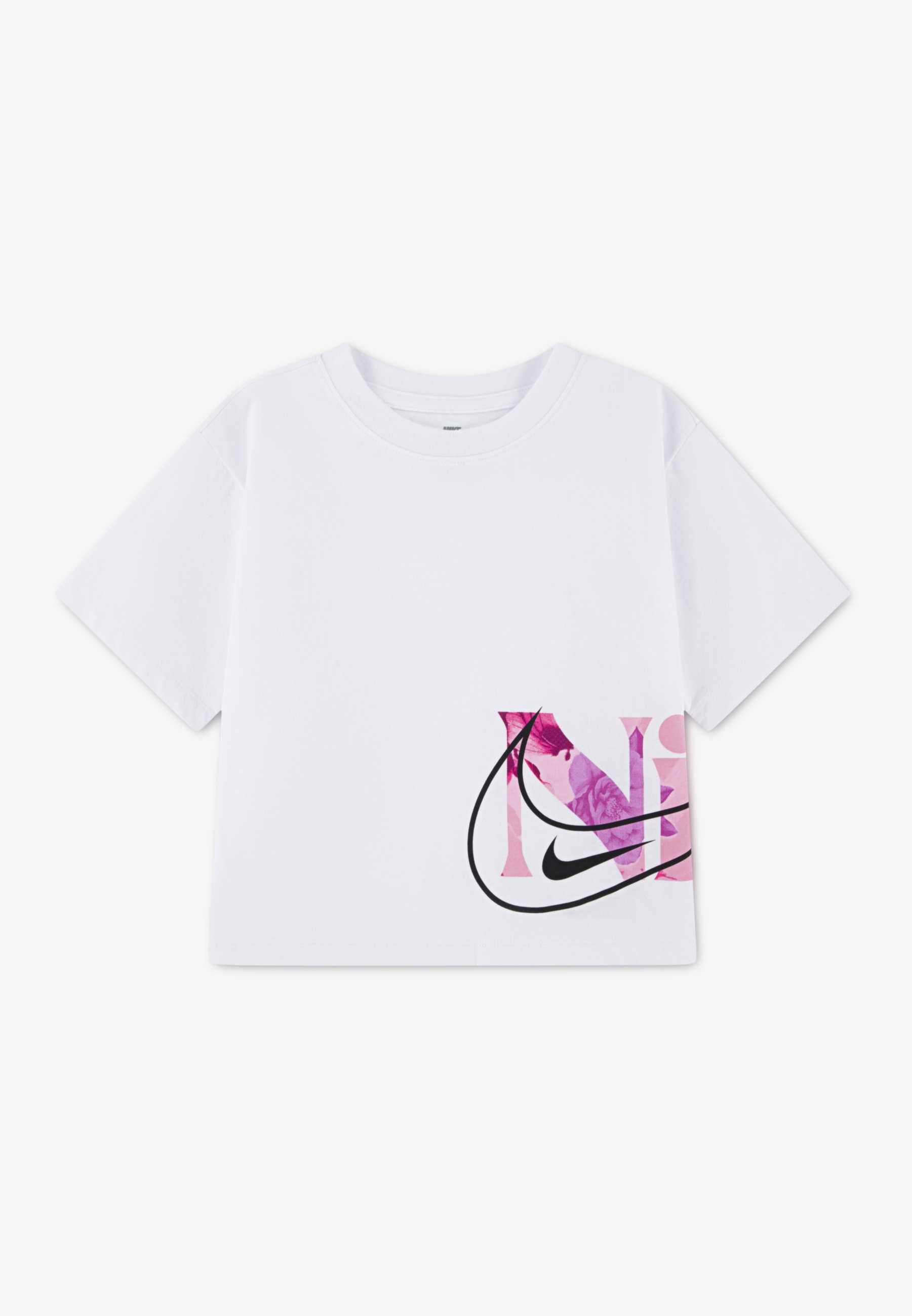 nike boxy nature t shirt