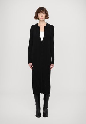 Robe pull - black