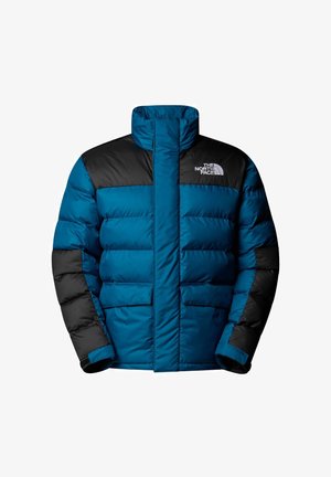 Giacca a vento blu e nera con colletto alto, design trapuntato orizzontale, due tasche frontali e logo sul lato sinistro del petto.