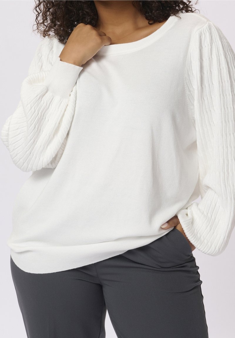 Kaffe Curve Sweter