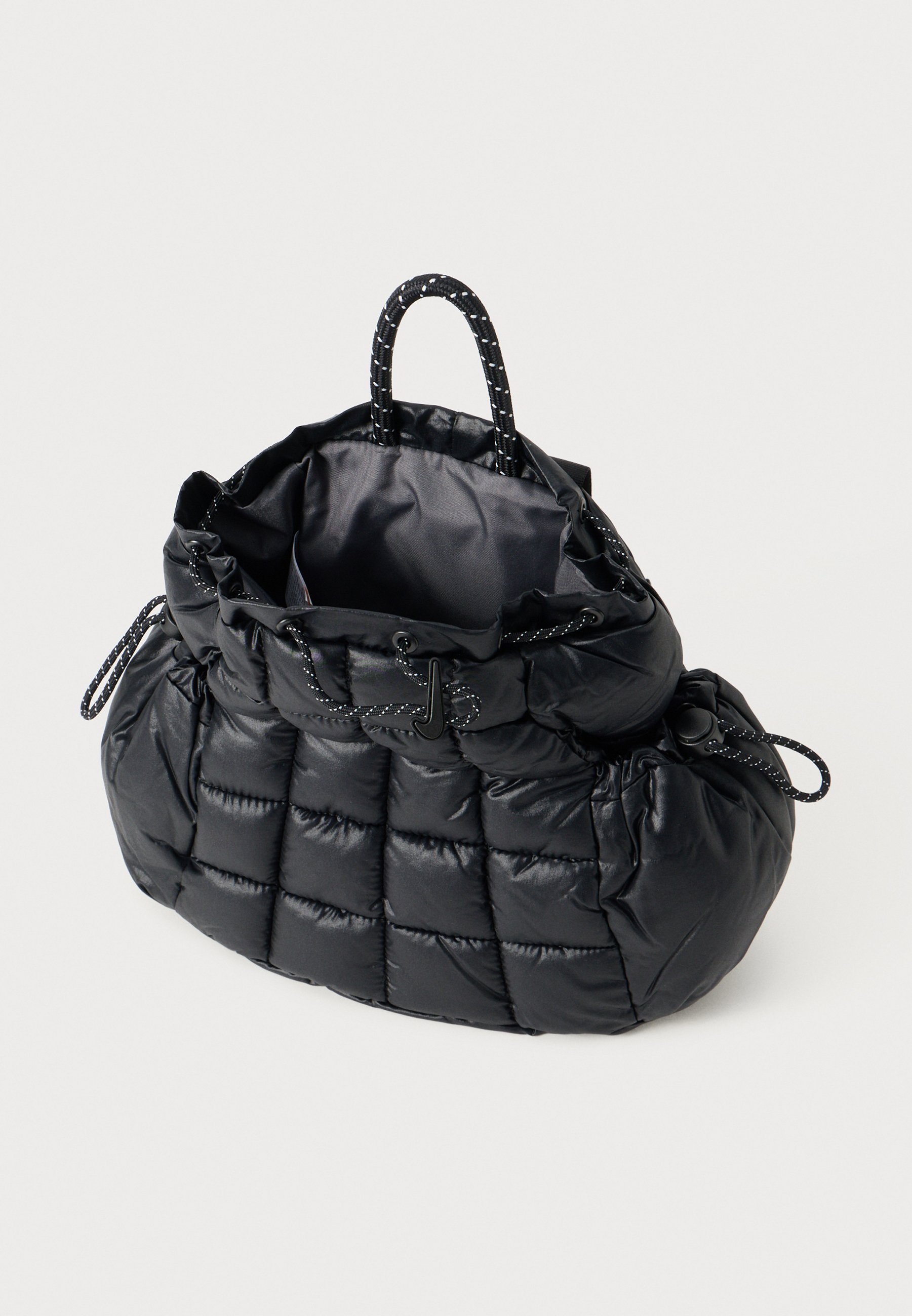 nike puffer bag
