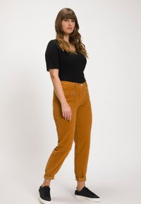 Ulla Popken Broek - orange
