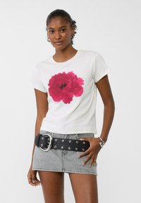 Stradivarius FLORAL  - T-shirts print - bordeaux