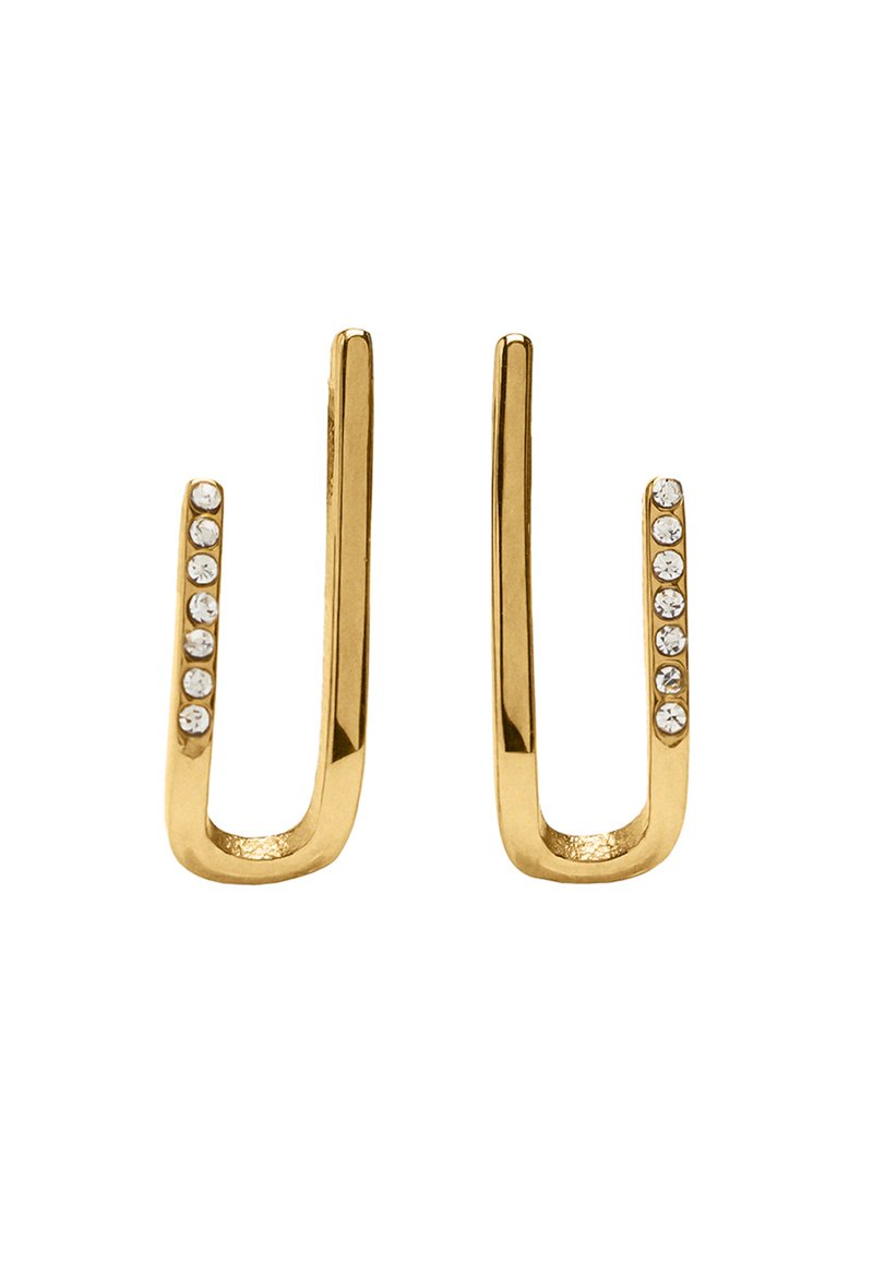 Złote kolczyki o gładkim, wydłużonym kształcie U. Po jednej stronie znajduje się rząd siedmiu małych, przezroczystych kamieni dla dodatkowego detalu. Gładkie, metaliczne wykończenie.