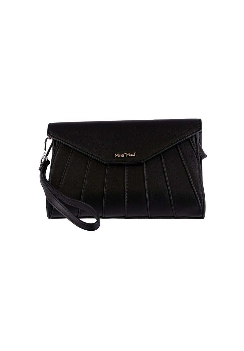 Clutch in finta pelle nera con design plissè, chiusura a patta magnetica e tracolla removibile. Accentatura del logo dorato sulla parte anteriore.