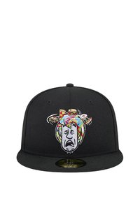 Schwarze Snapback-Mütze mit einem bunten gestickten Design eines Gesichts, das mit Nahrungsmitteln verziert ist, darunter Pizza, ein Burger und ein Donut.