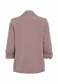 Světle fialový blazer se strukturovaným límcem, nařasenými dlouhými rukávy a hladkým materiálem; má minimalistický design a žádné viditelné zapínání.
