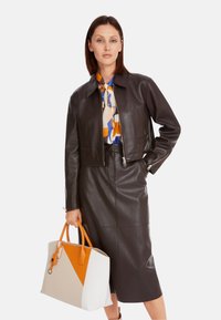 Marc Cain Lederjacke - dark wood