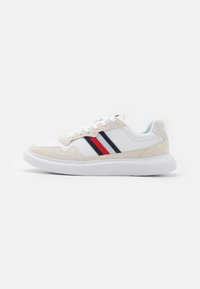 Tommy Hilfiger - LIGHT CUP LTH MIX STRIPES - Tenisky - white Miniatura obrázku 1