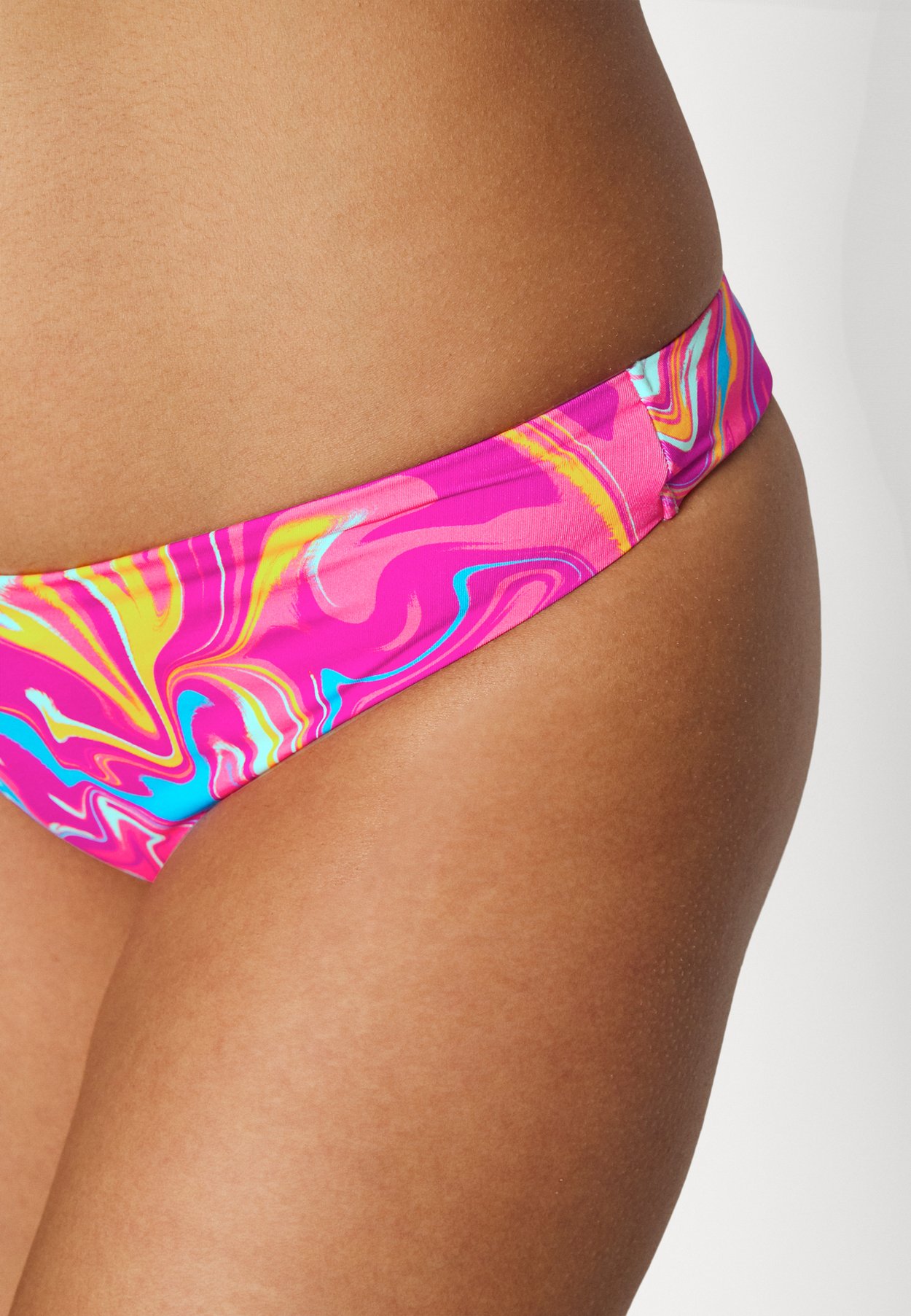 ONLOLLI BRAZILIAN