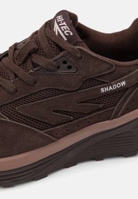 HI-TEC HTS74 SHADOW UNISEX  - Sneakers low - myristica/almond peach/chocolate plum