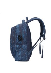 Zaino blu navy con un motivo pixelato in azzurro chiaro. Presenta numerosi scomparti con cerniera e spallacci imbottiti.