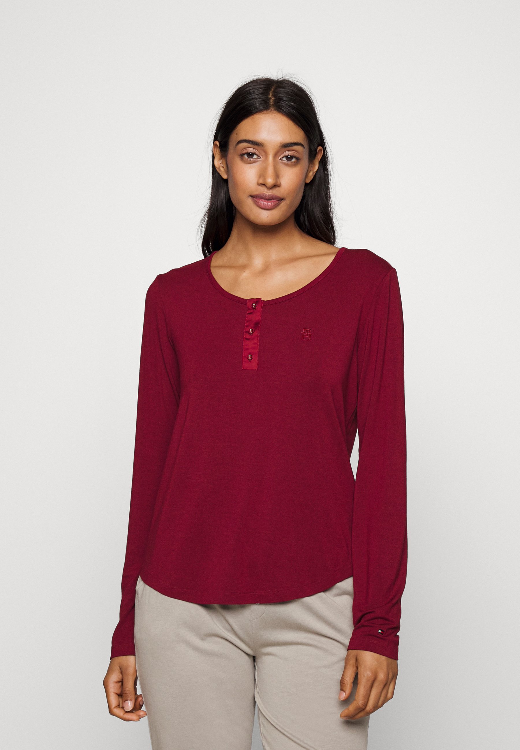 red tommy hilfiger long sleeve