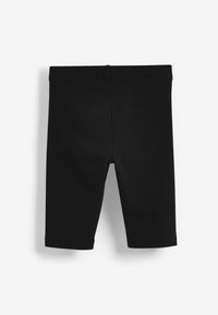 Zwarte katoenen shorts met een elastische tailleband; slimfit ontwerp, gladde textuur en lengte tot aan de knie. Geen zichtbare patronen of accenten.
