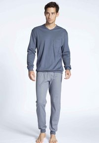 Unselected, vintage indigo