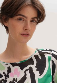 OPUS LANGARM FU INTENSE - Camicetta - tulip green