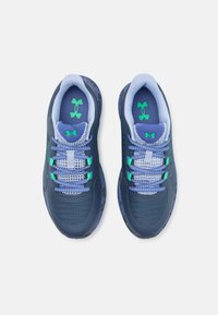 Under Armour BANDIT TRAIL 3 - Metsajooksu tossud - downpour gray/vapor green