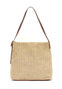 Hobo-Tasche aus strukturiertem beige Stroh mit einem gewebten Fischgrätmuster; ausgestattet mit einem braunen Lederschulterriemen und einem Reißverschluss.