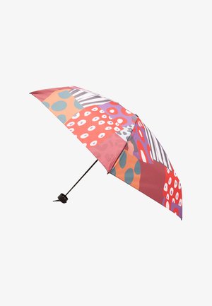 Złożona parasolka z wielokolorowymi abstrakcyjnymi wzorami, w tym grochy, paski i nieregularne kształty w odcieniach czerwieni, fioletu, pomarańczy i szarości.
