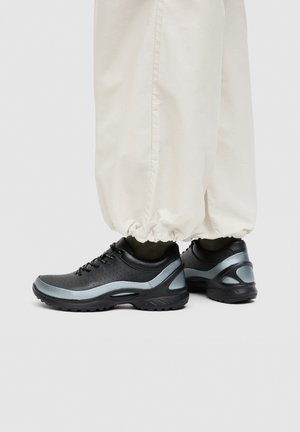 ECCO BIOM ENERGI - Baskets basses - buffed silver/black