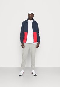 Jack & Jones BARTON LIGHT STAND COLLAR JACKET - Casaco de verão - navy blazer