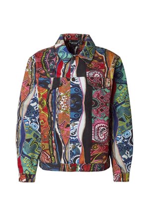 Bunte Jeansjacke mit gesteppten abstrakten Mustern in Rot, Blau, Grün und Orange, ausgestattet mit Knopfverschlüssen und Brusttaschen.