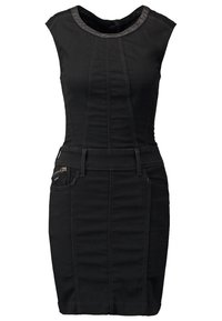 Robe en jean noire sans manches, taille ajustée, encolure ronde et coutures devant. Dotée de passants pour ceinture et d'une poche zippée sur la hanche.